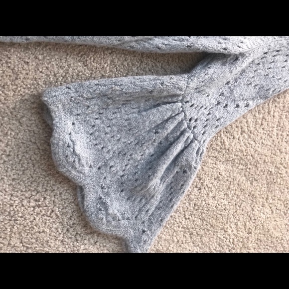 Lauren Conrad Sweater - Picture 4 of 5